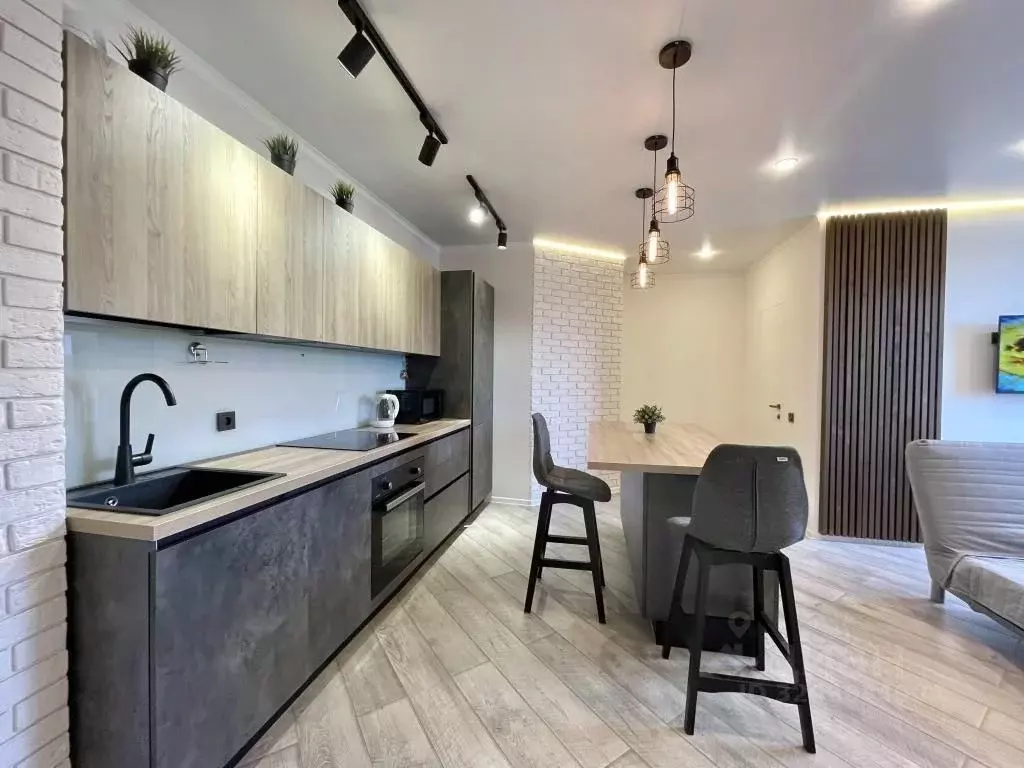 1-к кв. Сахалинская область, Южно-Сахалинск просп. Мира, 298 (37.0 м) - Фото 1