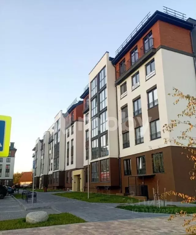 2-к кв. Калининградская область, Гурьевск ул. Лазурная, 18 (63.2 м) - Фото 0