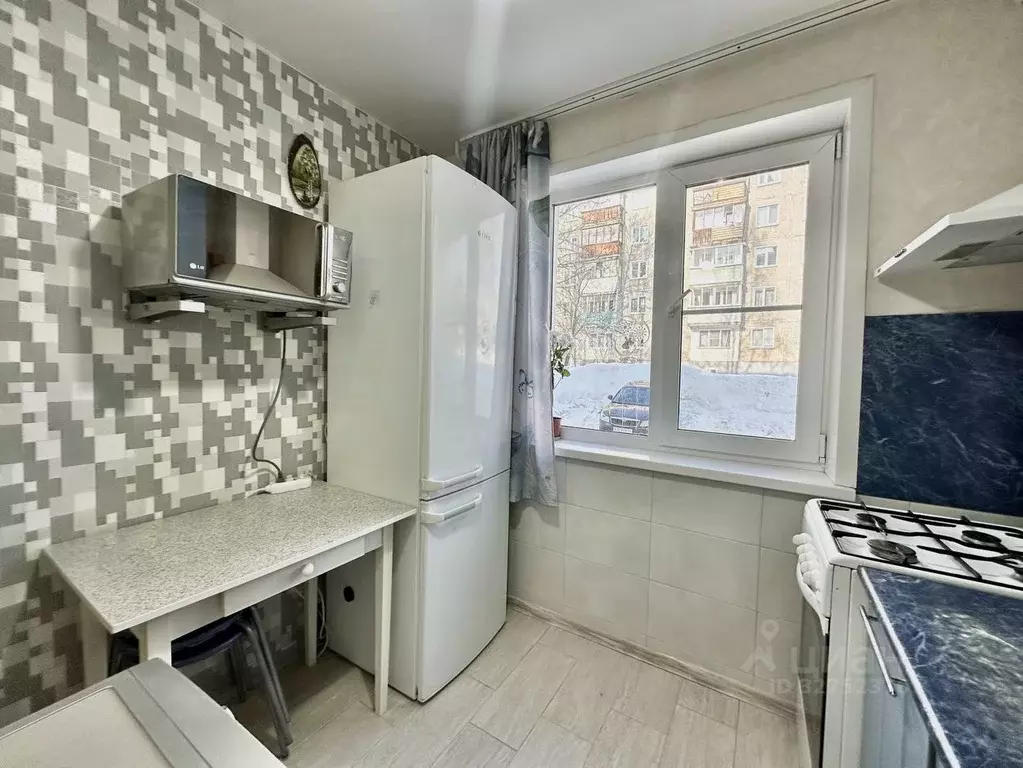 3-к кв. Кировская область, Киров ул. Чапаева, 49 (58.5 м) - Фото 2