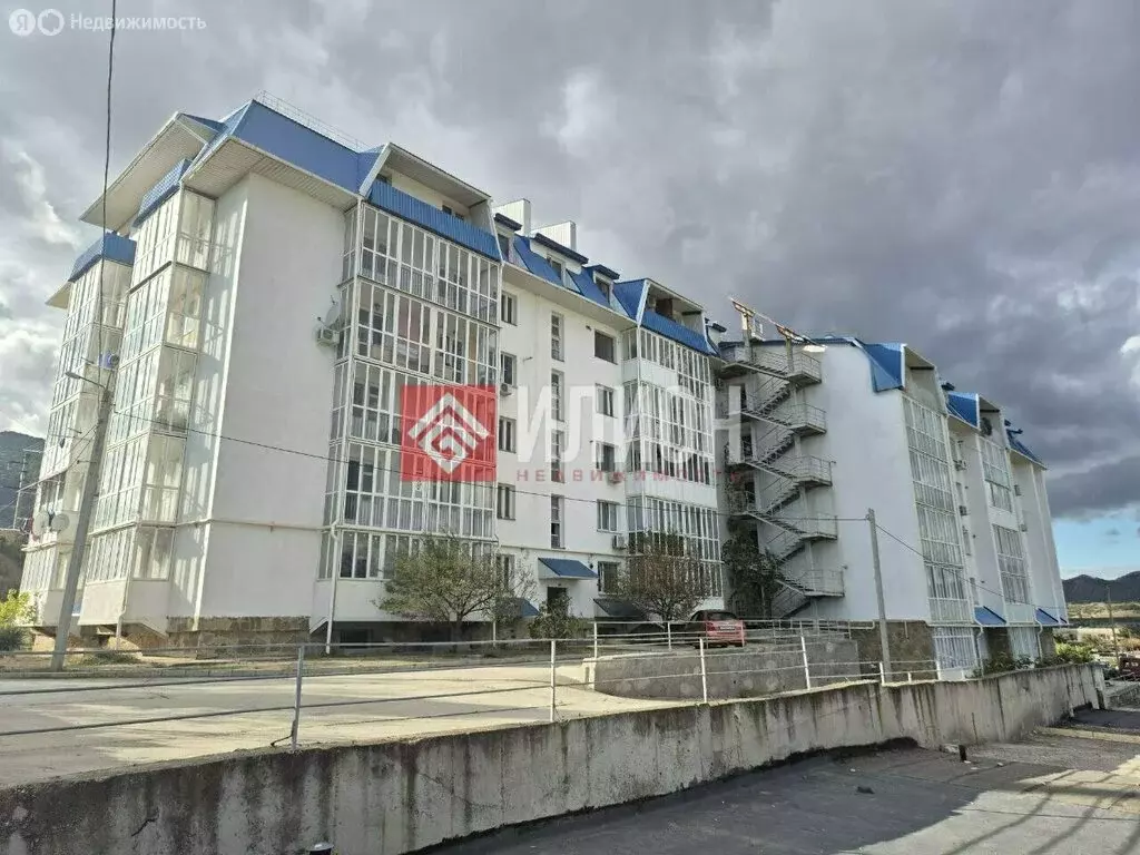 3-комнатная квартира: Судак, переулок Суворова, 6 (72.3 м) - Фото 2