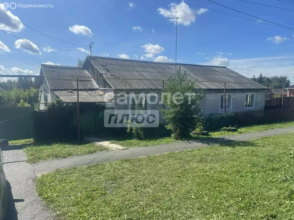 3-комнатная квартира: посёлок Октябрьский, Молодёжная улица, 13 (64 м) - Фото 1