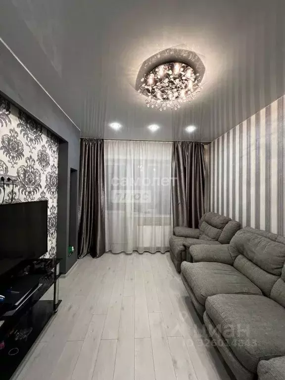 2-к кв. Иркутская область, Иркутск Киренская ул., 55/1 (55.6 м) - Фото 1