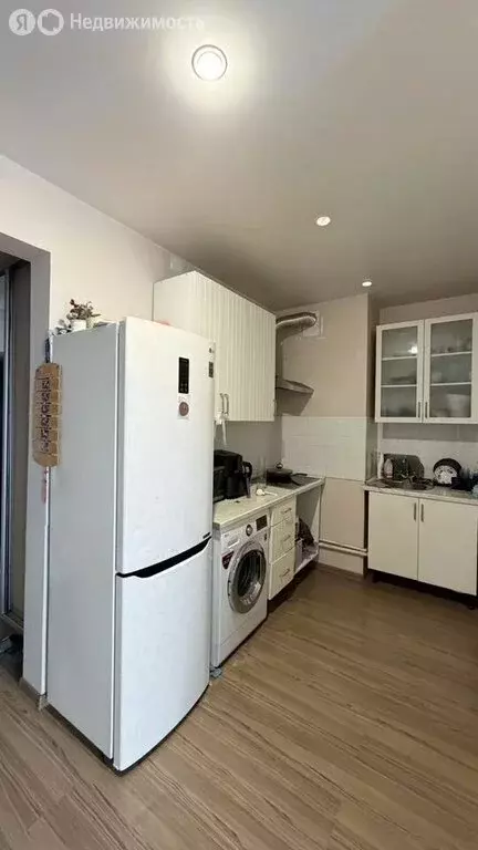 2-комнатная квартира: Иркутск, улица Бородина, 56 (44 м) - Фото 1