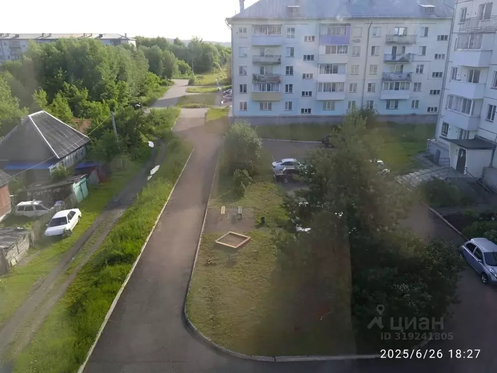 3-к кв. Кемеровская область, Осинники Тобольская ул., 24 (61.0 м) - Фото 0