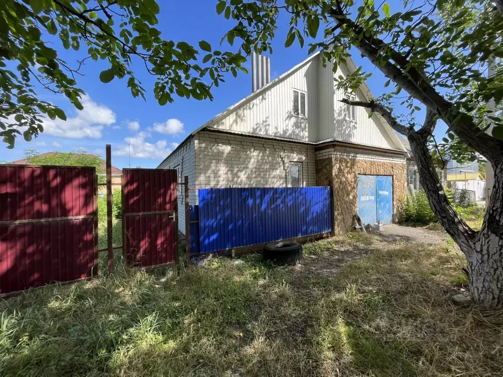 Дом в Краснодарский край, Лабинск Советская ул., 127 (111 м) - Фото 1