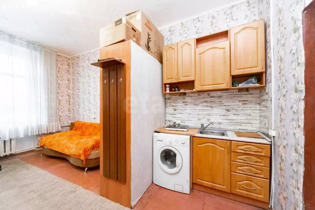 1к в 15-комнатной квартире (18 м) - Фото 1