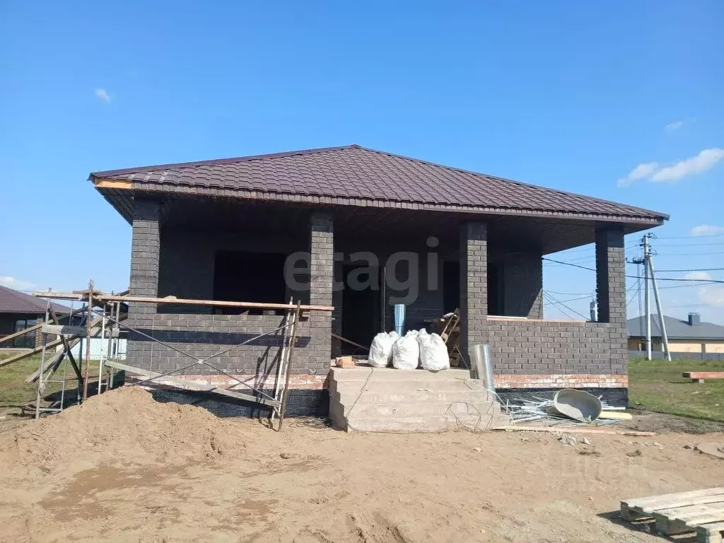 Дом в Башкортостан, Кармаскалинский район, Кабаковский сельсовет, д. ... - Фото 1