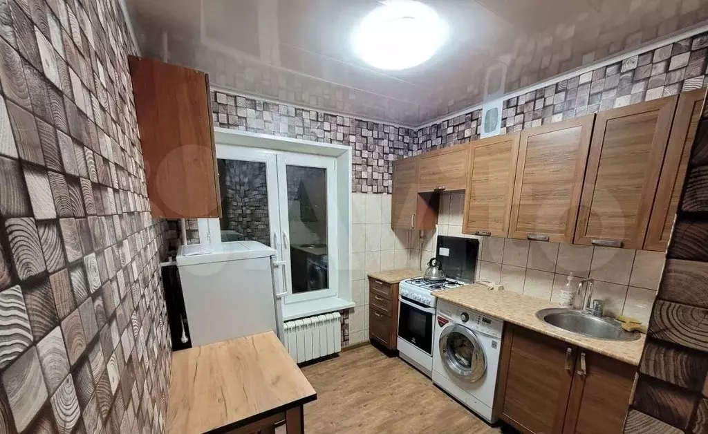 1-к. квартира, 35 м, 9/9 эт. - Фото 0