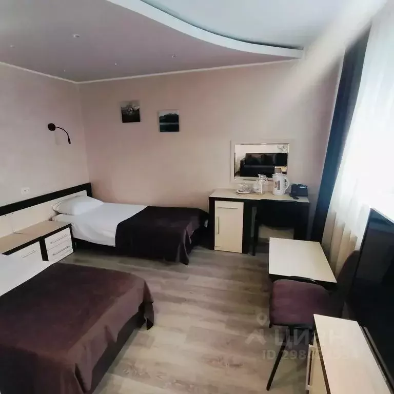 Комната Смоленская область, Вязьма ул. Космонавтов, 4 - Фото 1