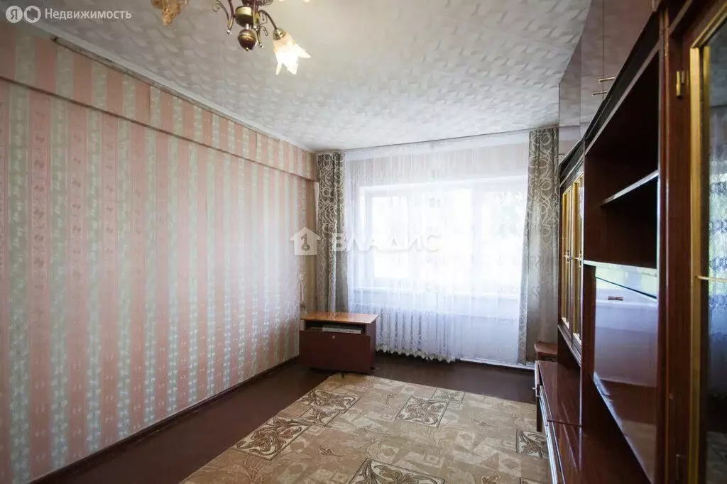2-комнатная квартира: Балаково, улица Набережная Леонова, 22 (48 м) - Фото 1