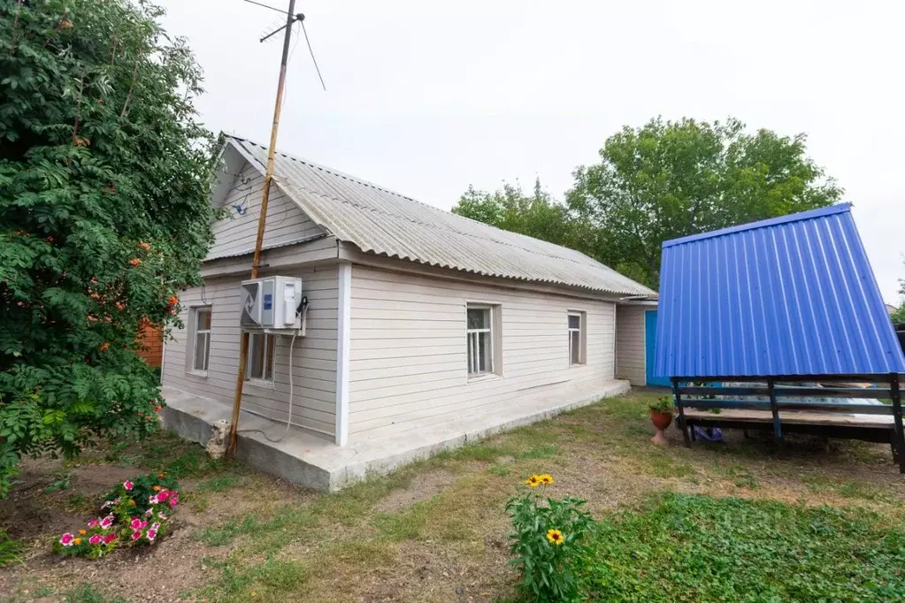 Дом в Оренбургская область, Оренбург Пугачи мкр, ул. Курчатова, 70 (45 ... - Фото 1