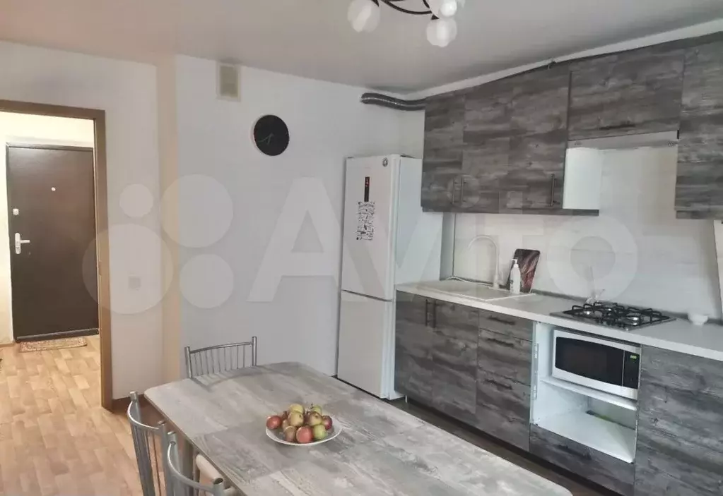 1-к. квартира, 45 м, 1/10 эт. - Фото 1