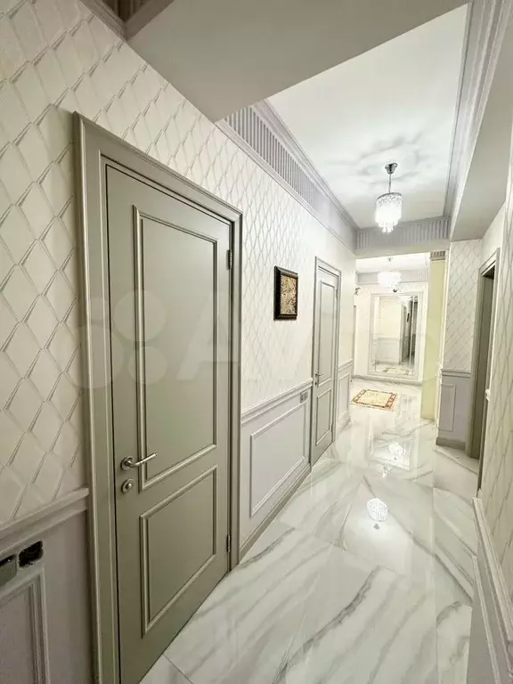 3-к. квартира, 110 м, 2/7 эт. - Фото 0