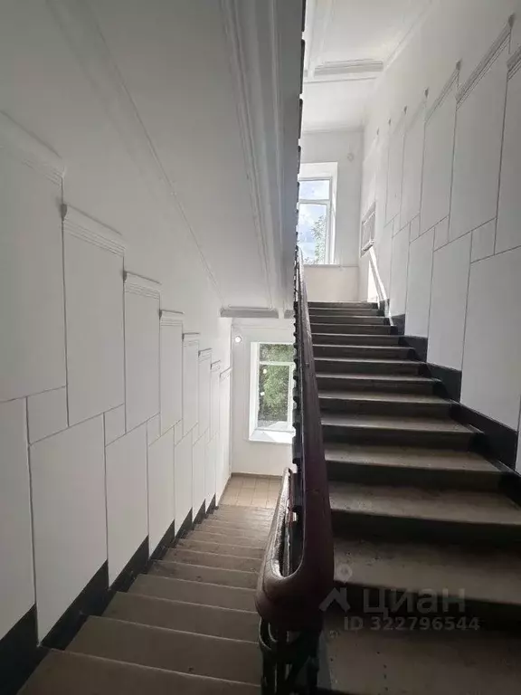 4-к кв. Москва ул. Макаренко, 2/21С2 (120.0 м) - Фото 1