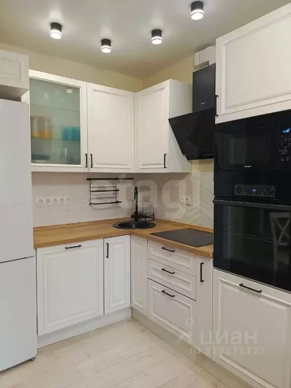 2-к кв. Москва д. Марьино, ул. Жемчужная, 1к9 (52.7 м) - Фото 1