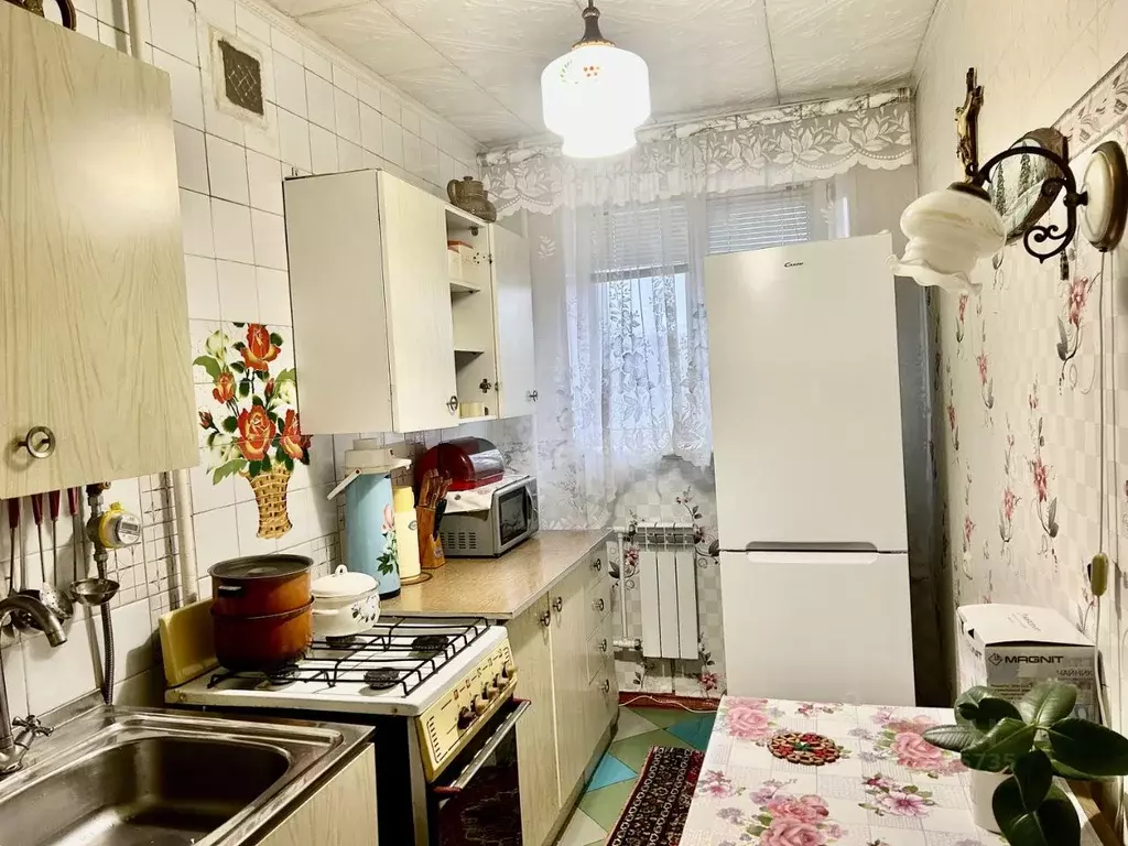 3-к кв. Волгоградская область, Волжский ул. Машиностроителей, 25 (59.0 ... - Фото 1