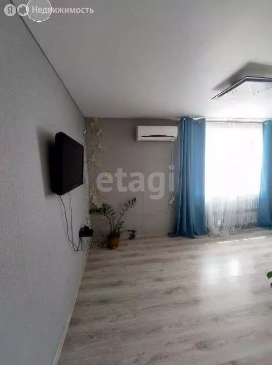 2-комнатная квартира: Воронеж, улица Шукшина, 17 (77 м) - Фото 0