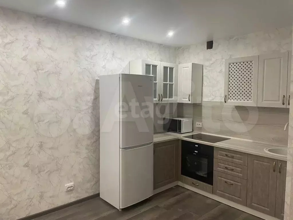2-к. квартира, 60 м, 5/18 эт. - Фото 1