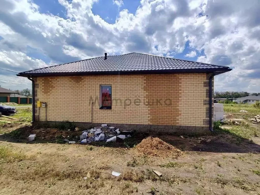 Дом в Белгородская область, Белгородский район, с. Стрелецкое ул. ... - Фото 1