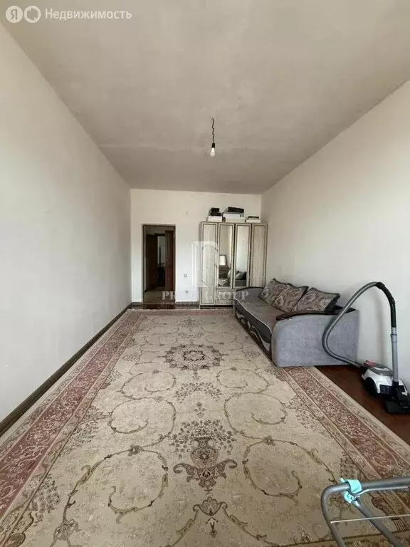 2-комнатная квартира: Махачкала, Юго-Восточная улица, 70к1 (80 м) - Фото 1