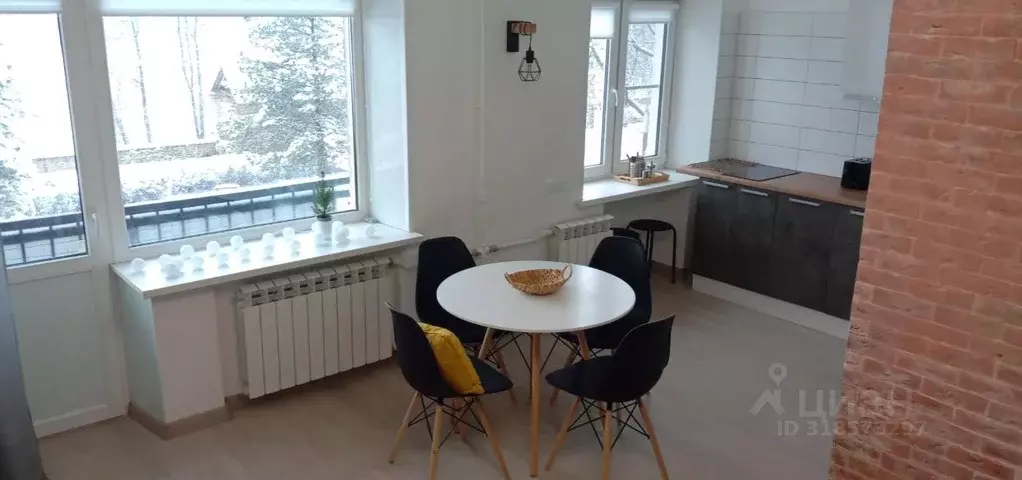 1-к кв. Псковская область, Псков наб. Реки Великой, 6 (50.0 м) - Фото 1