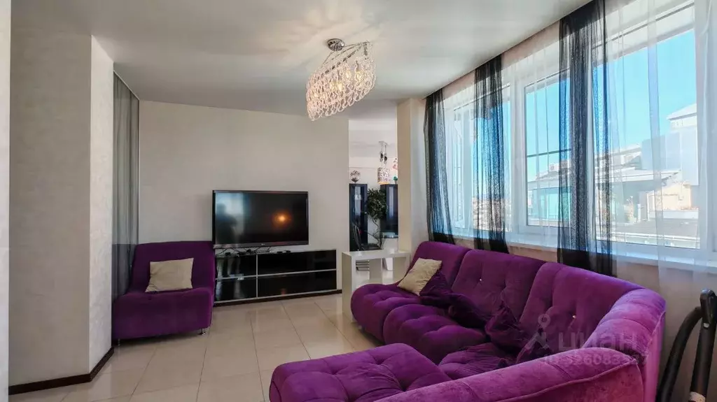 3-к кв. Краснодарский край, Сочи Центральный мкр, ул. Первомайская, 11 ... - Фото 1