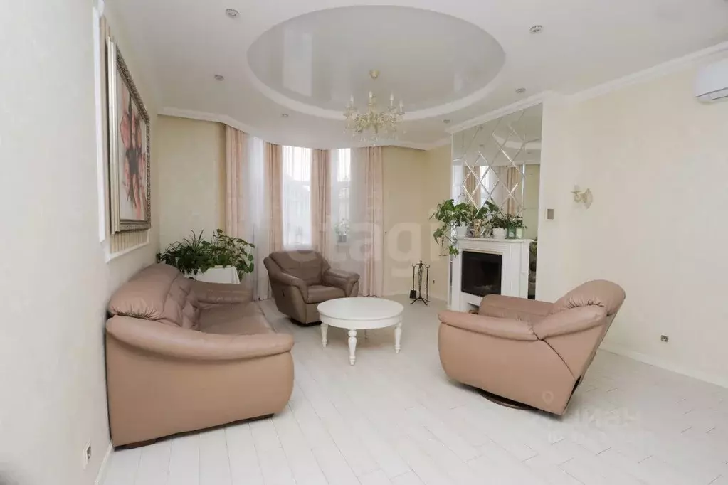 Дом в Оренбургская область, Оренбург Красный городок мкр, ул. Рабочая, ... - Фото 1