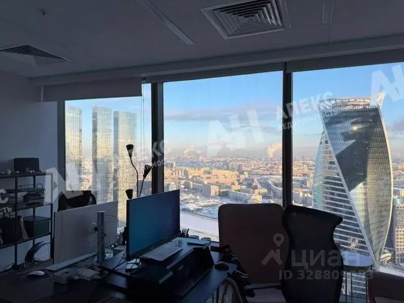 Помещение свободного назначения в Москва наб. Пресненская, 12 (100 м) - Фото 2