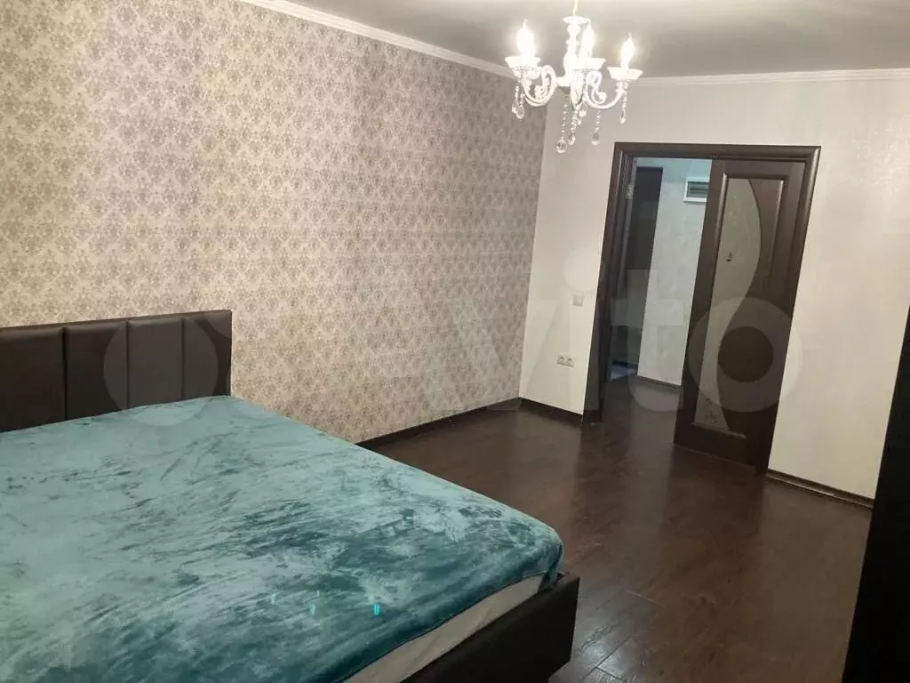 2-к. квартира, 56 м, 1/10 эт. - Фото 1