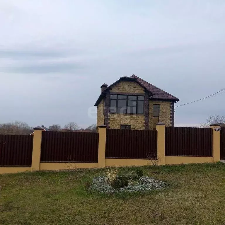Дом в Белгородская область, Белгород пер. Князя Бориса Шереметева, 10 ... - Фото 1