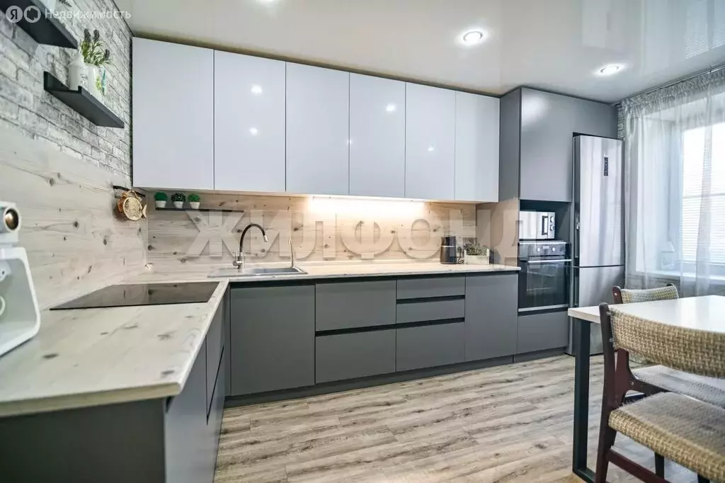 2-комнатная квартира: Алтайский край, городской округ Барнаул, рабочий ... - Фото 1