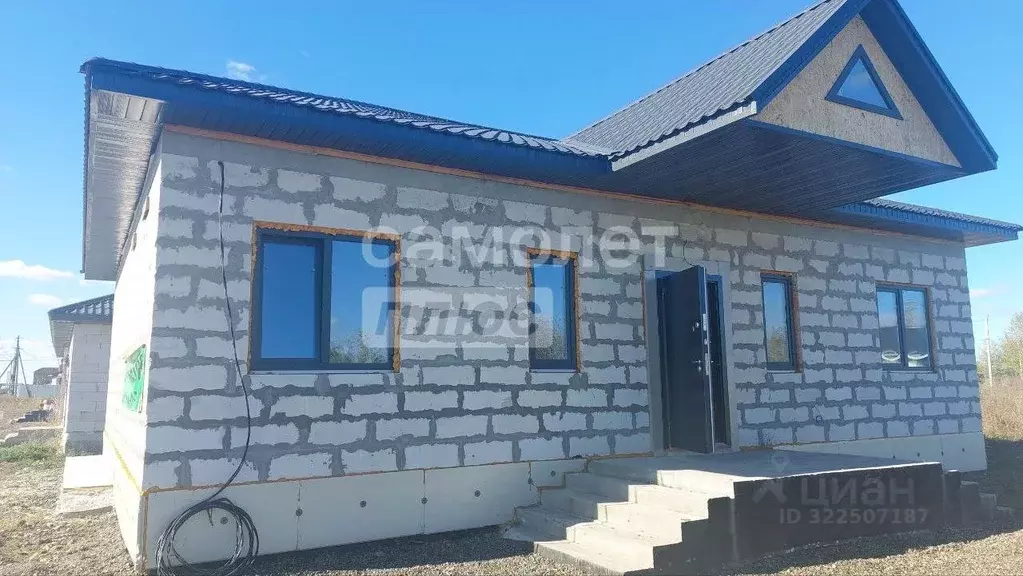 Дом в Челябинская область, Красноармейский муниципальный округ, пос. ... - Фото 1