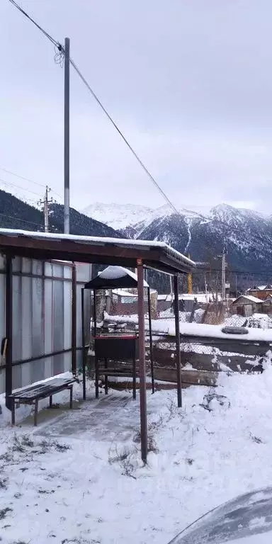 Дом в Карачаево-Черкесия, Зеленчукский район, с. Архыз ул. Алиева, 18 ... - Фото 2