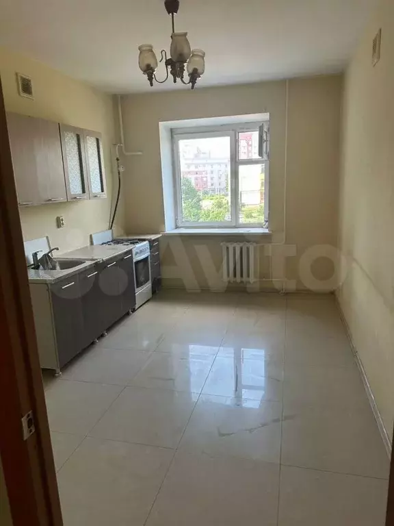 3-к. квартира, 90 м, 2/9 эт. - Фото 0