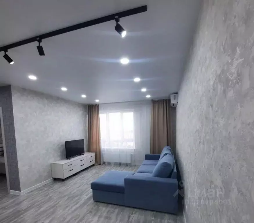 2-к кв. Удмуртия, Ижевск ул. Карла Маркса, 304А (55.0 м) - Фото 1