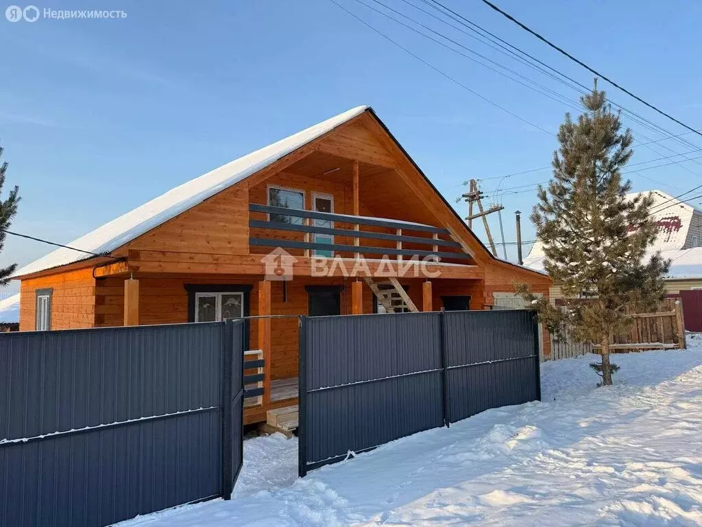 Дом в село Нижний Саянтуй, ДНТ Багульник, 1-й квартал, 812 (256.2 м) - Фото 1
