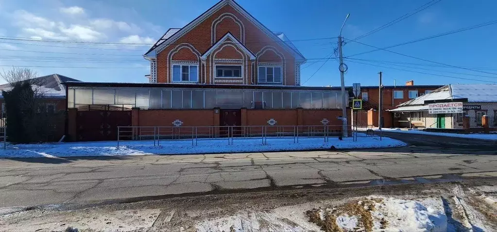 Дом в Краснодарский край, Лабинск ул. Свободы (385 м) - Фото 2