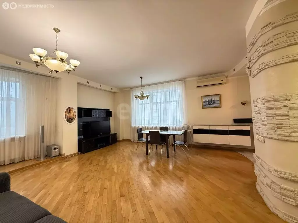 3-комнатная квартира: Белгород, Свято-Троицкий бульвар, 11 (109.9 м) - Фото 2