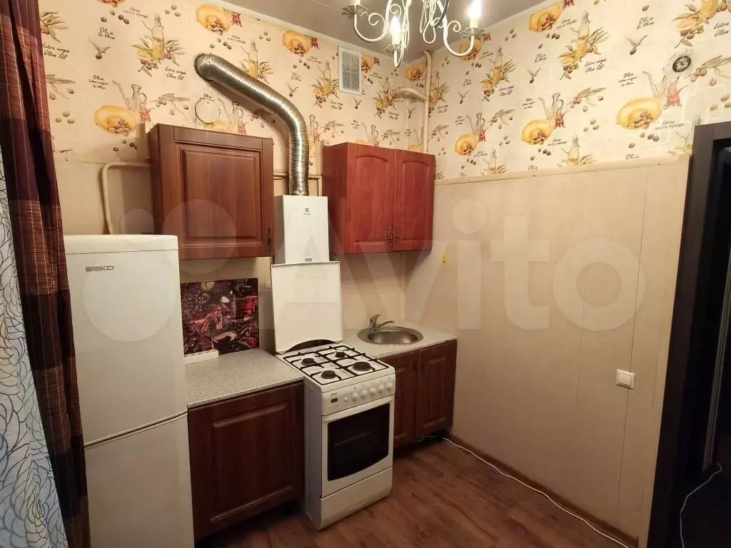 1-к. квартира, 38 м, 1/3 эт. - Фото 1