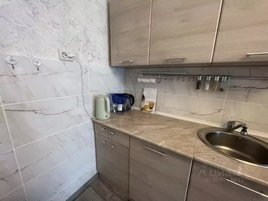 2-к кв. Хакасия, Абакан ул. Тельмана, 159 (50.0 м) - Фото 0