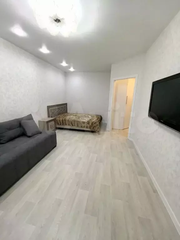 1-к. квартира, 43 м, 3/5 эт. - Фото 1
