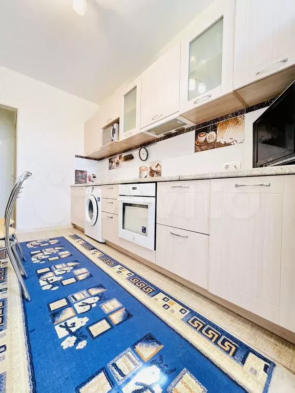 1-к. квартира, 46 м, 8/9 эт. - Фото 1