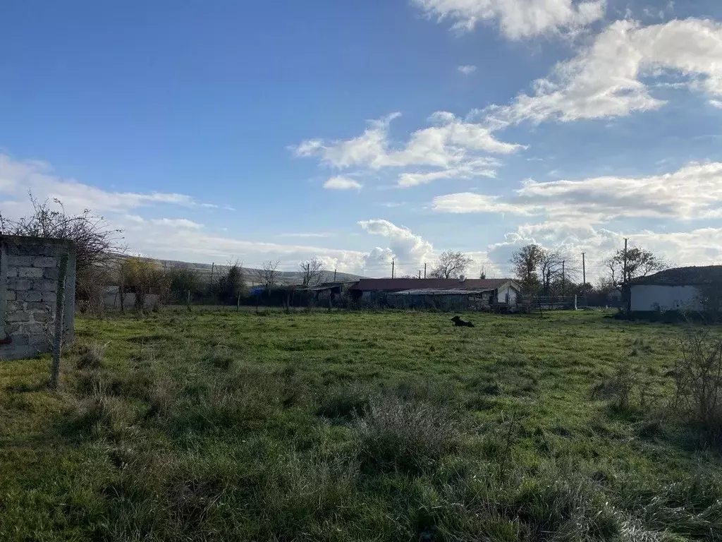 Участок в Крым, Феодосия муниципальный округ, с. Южное ул. Крутая, 4А ... - Фото 1