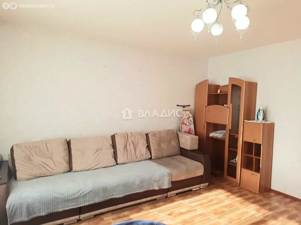 2-комнатная квартира: Тобольск, 4-й микрорайон, 36/1 (60 м) - Фото 1