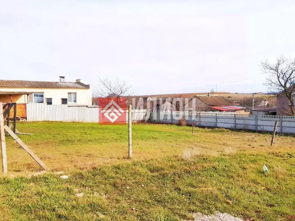 Участок в Севастополь с. Полюшко, ул. Молодежная (10.0 сот.) - Фото 2