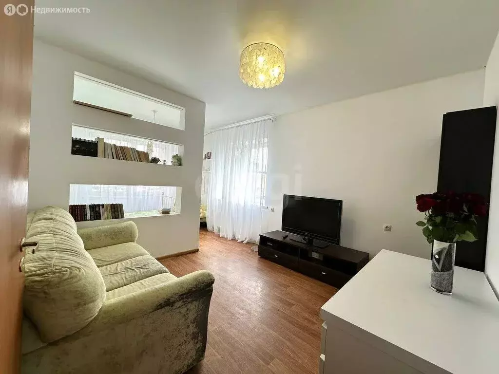 3-комнатная квартира: Краснодар, улица Димитрова, 3/1 (65.1 м) - Фото 1