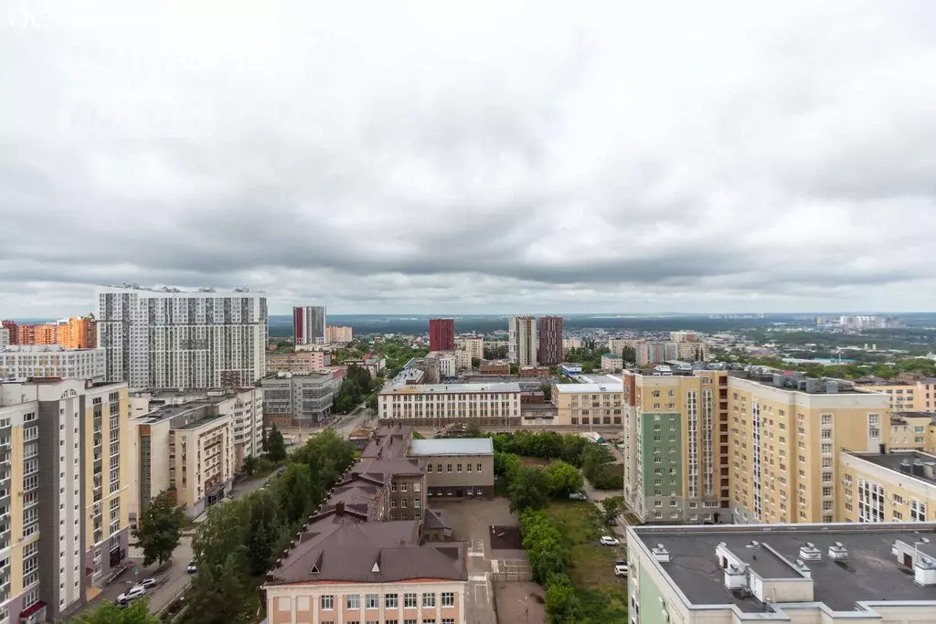3-комнатная квартира: Уфа, улица Гоголя, 78 (101.7 м) - Фото 1