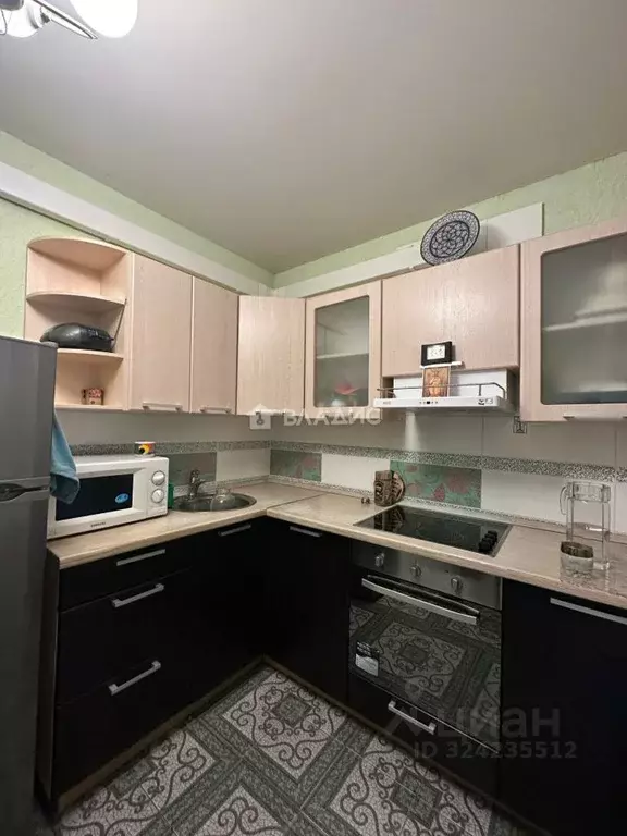 2-к кв. Волгоградская область, Волгоград ул. 8-й Воздушной Армии, 44 ... - Фото 1