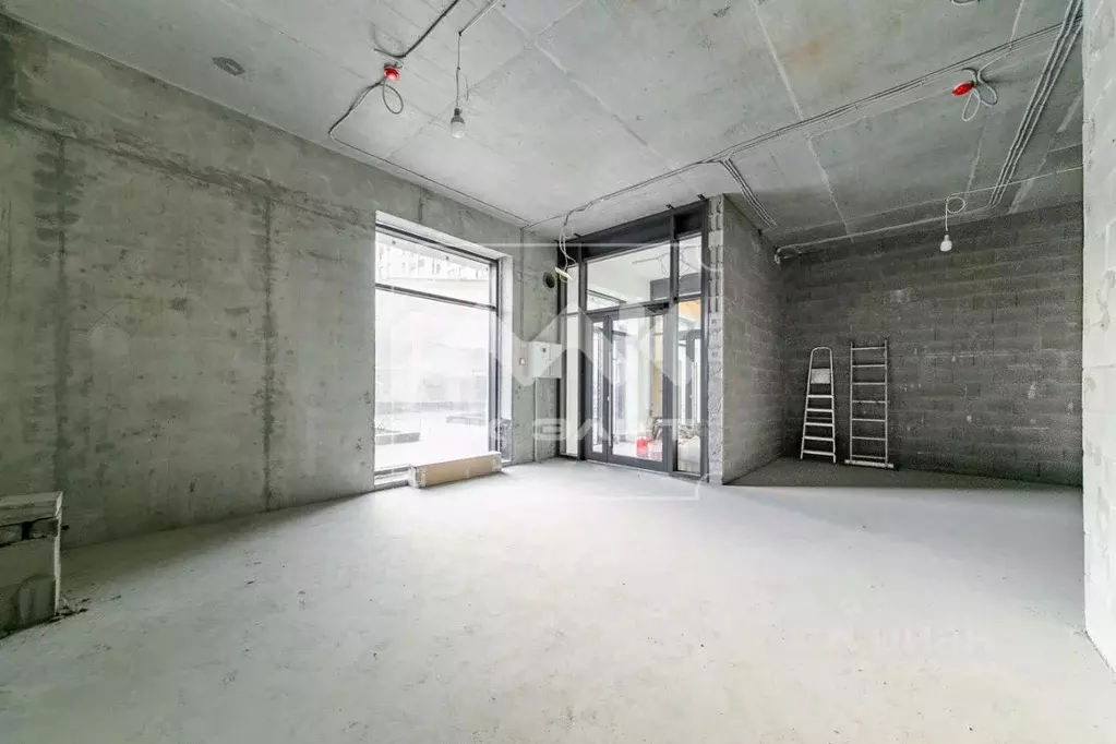 Помещение свободного назначения в Санкт-Петербург наб. Обводного ... - Фото 0