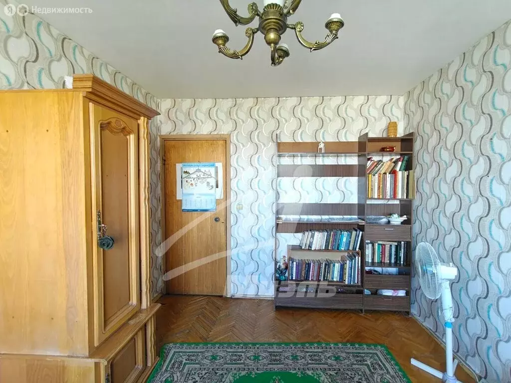 3-комнатная квартира: Москва, улица Маршала Бирюзова, 43 (63.3 м) - Фото 1